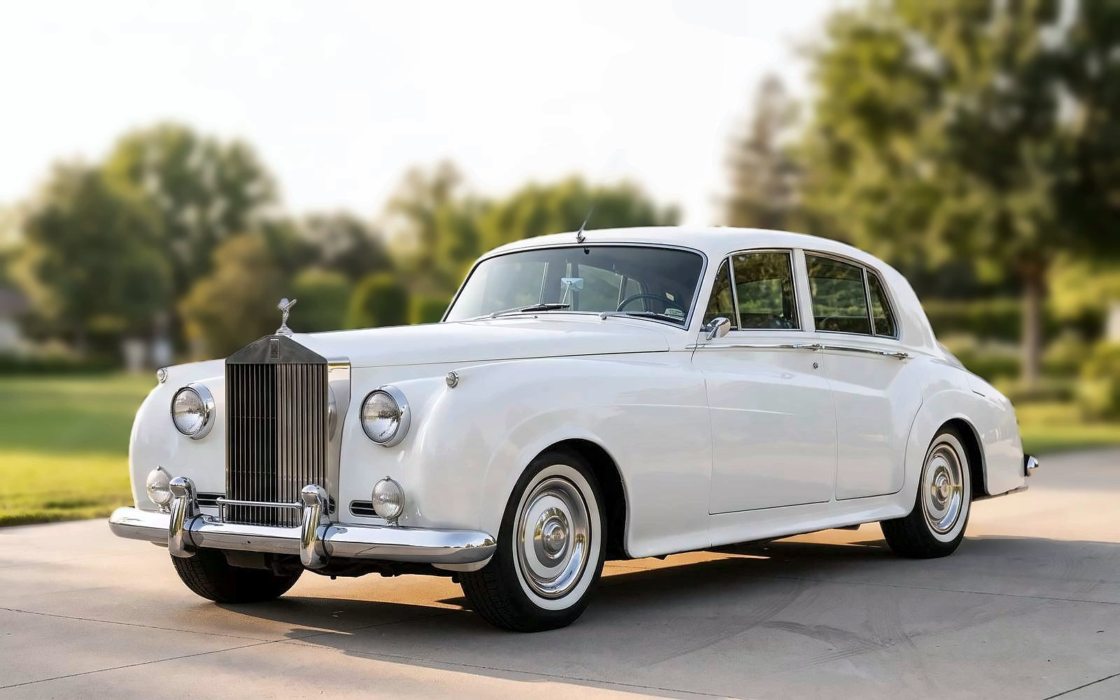 White 1959 Rolls-Royce from the AB Limousine fleet, Toronto