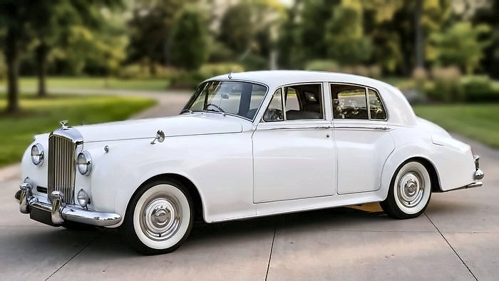 Anniversary Transportation in Toronto and the GTA