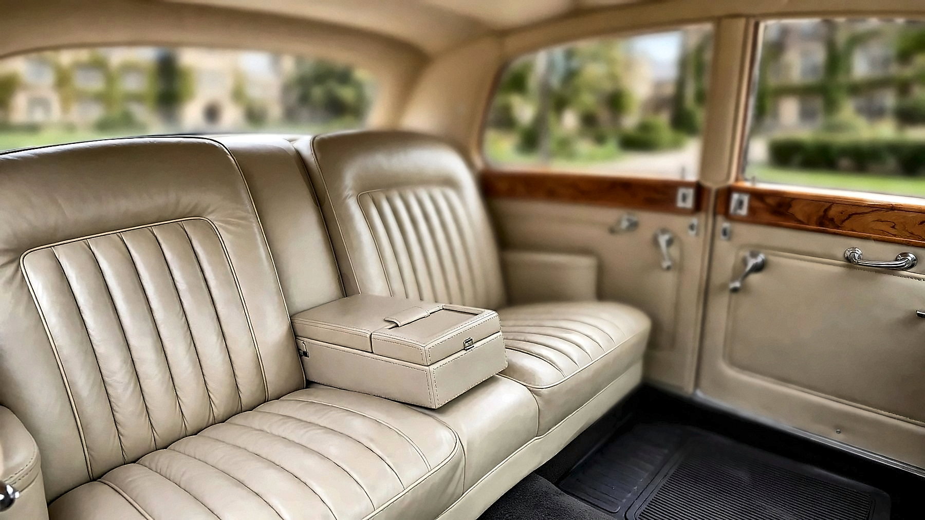 The rear leather seating of the 1959 Bentley S