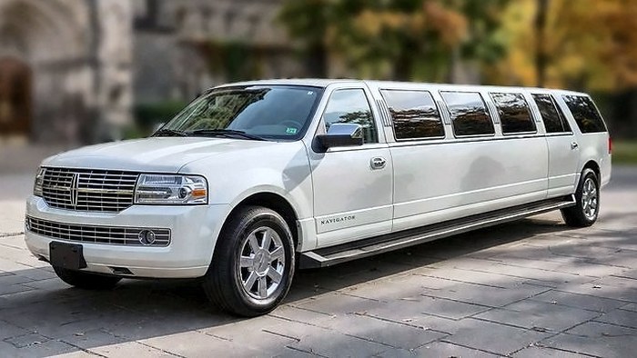 Lincoln Navigator Stretch, 14 passengers, black and white, from the AB Limousine fleet